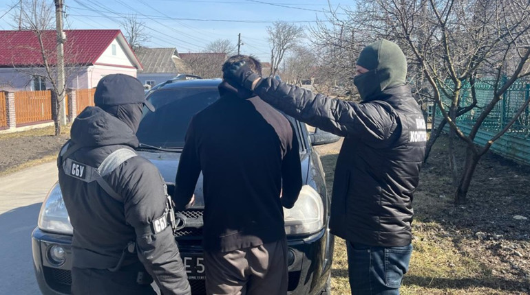 Хмельничанин здавав ворогу рух авіації
