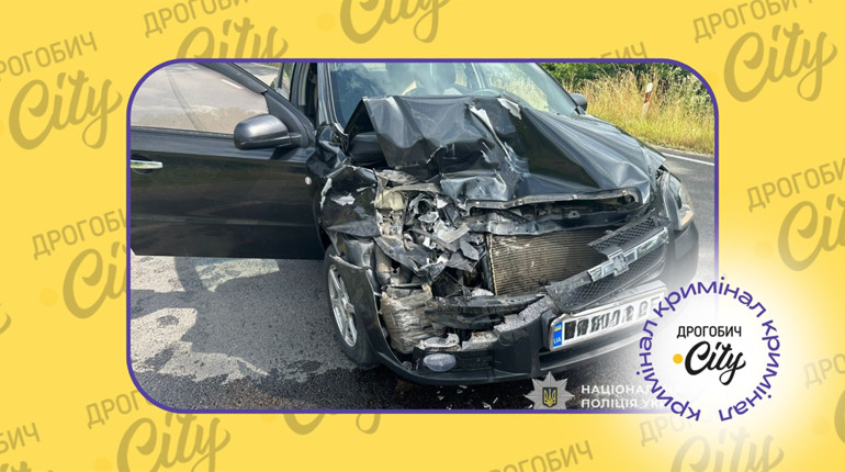 Стебничанин потрапив у ДТП у Самбірському районі: пасажири його авто у лікарні