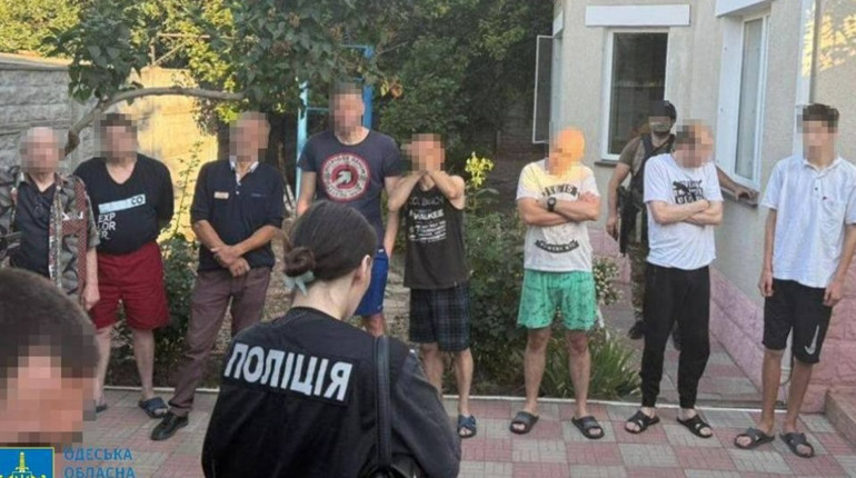 В Одесі викрили підпільний центр "лікування" залежностей: утримували навіть неповнолітніх