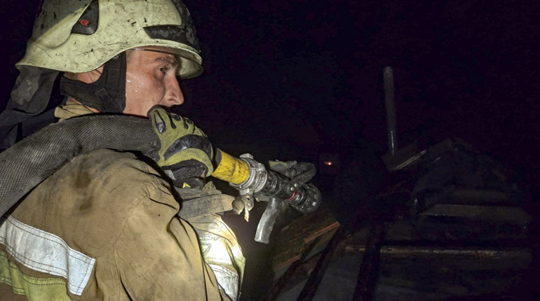 Через вогонь у Миколаївській області загинула літня жінка, ще одна — в опіковому відділенні