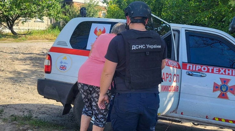 Евакуація з правобережної частини Куп’янська: ДСНСники врятували трьох мешканців