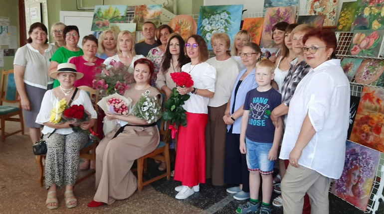 У бібліотеці відкрилася персональна виставка художниці з Ніжина Алли Кощієнко