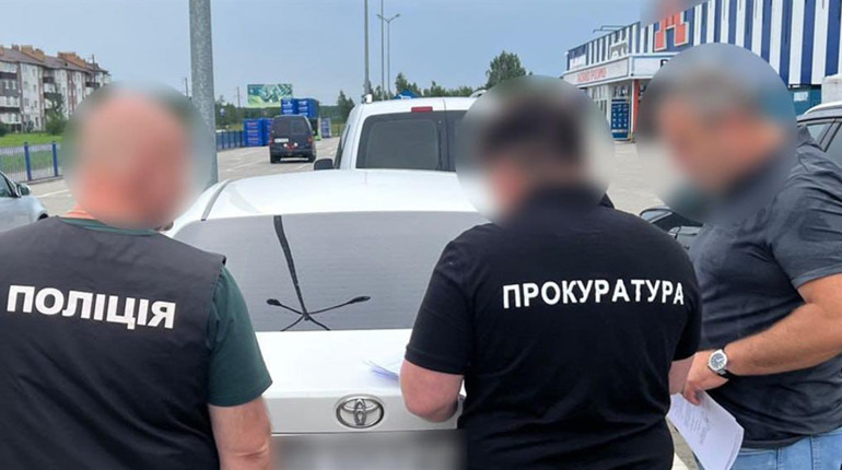 “Забули” про 25 мільйонів: депутатів із Хмельниччини підозрюють у брехні в декларації