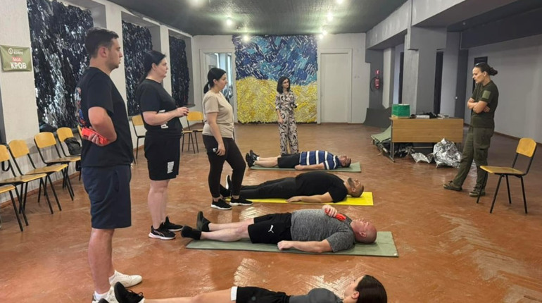 Як врятувати життя під час обстрілу: мешканці Старомлинівської громади здобувають практичні навички