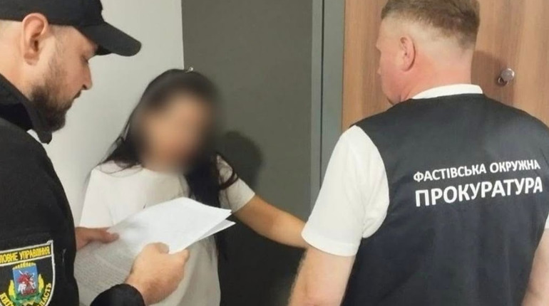 На Київщині жінку підозрюють у привласненні понад 1,8 млн гривень з благодійної допомоги ЗСУ