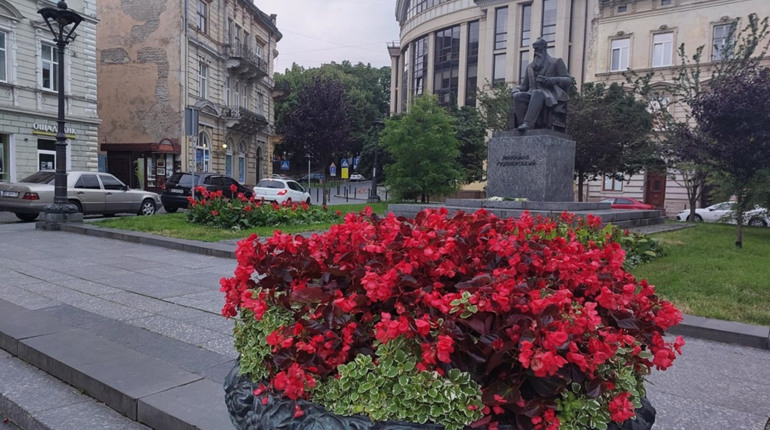 Пізнавальна подорож обдарованих учнів Нижньосірогозького ліцею до Львова (фото)