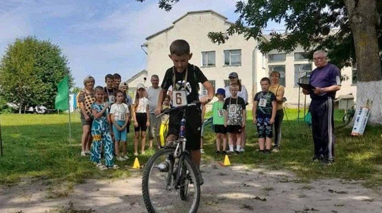 У Попівцях відбулося «Велородео» до 75-річчя Товариства «Колос»