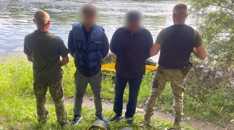 Прикордонники затримали “підводних скутеристів”: один з них хмельничанин