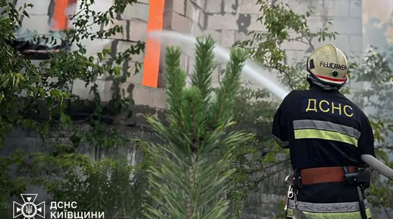 Пожежа у Фастові: на вулиці Європейській горів житловий будинок