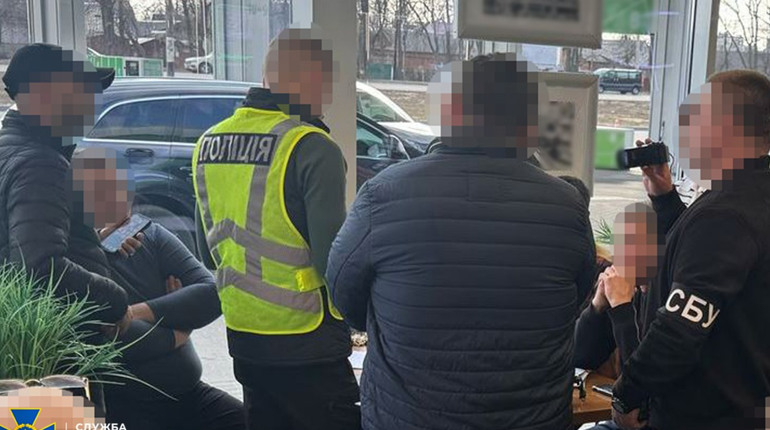 На Житомирщині судитимуть трьох осіб за корупційну схему з державною землею на мільйони гривень