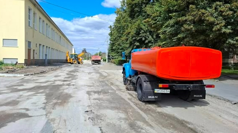 Розпочався капремонт вулиці Лесі Українки: буде світлофор, велодоріжка та інклюзивна інфраструктура