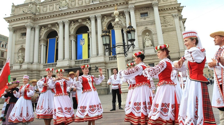 22 серпня: Всесвітній день фольклору та інші події, знаменні дати і свята