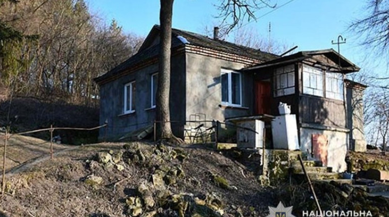 На Кременеччині чоловік до смерті побив пенсіонерку: справу передали до суду