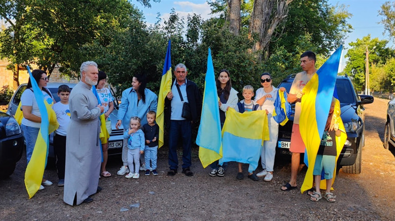 У Повстанському вперше відбувся автопробіг з прапорами до Дня Незалежності