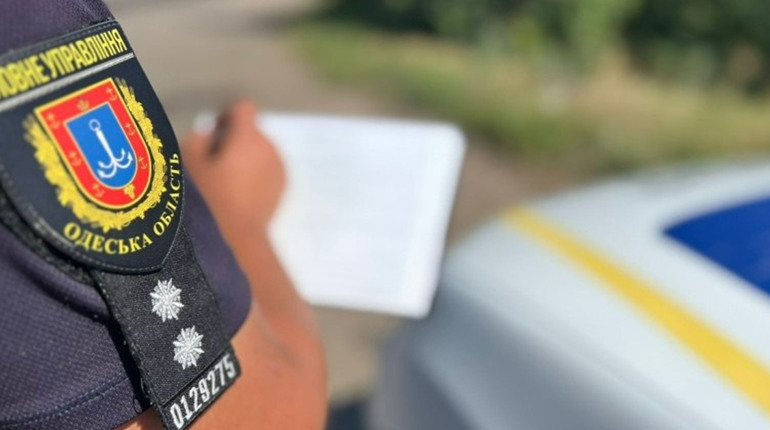 Скандал у Теплодарі: 20-річна дівчина намагалася підпалити офіс волонтерів