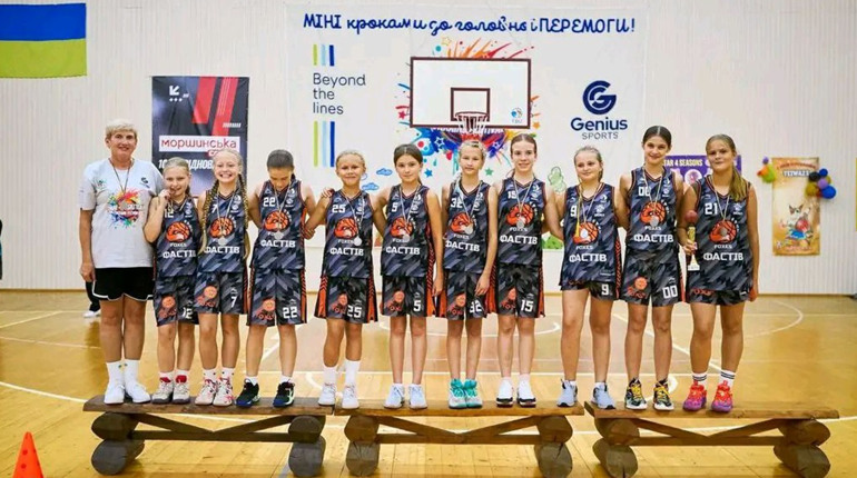 Вихованки Фастівської ДЮСШ здобули срібло на Всеукраїнському фестивалі міні-баскетболу