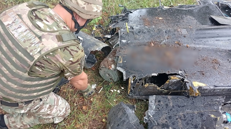 Вибухотехніки поліції Чернігівщини знешкодили бойову частину ворожого ударного безпілотника