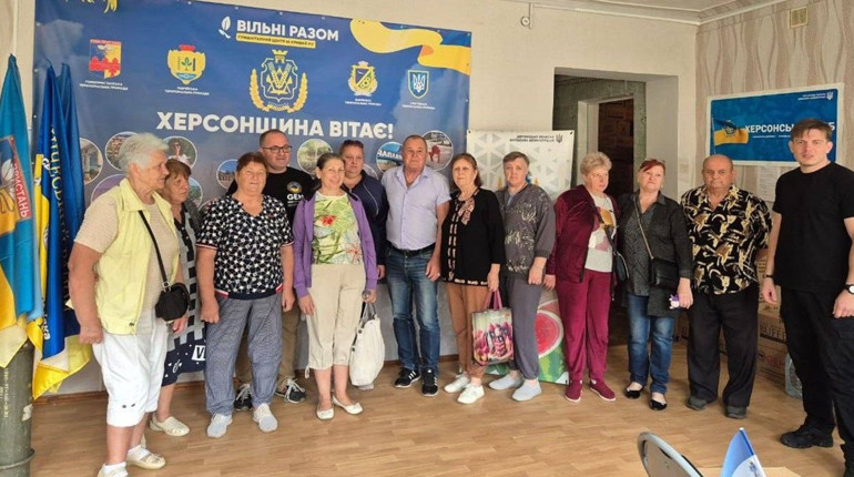 Херсонський центр “Вільні Разом” у Кривому Розі продовжує допомагати переселенцям (фото)