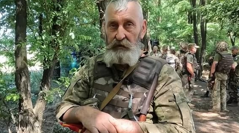 «Дід», котрий тримає стрій і серцем, і душею