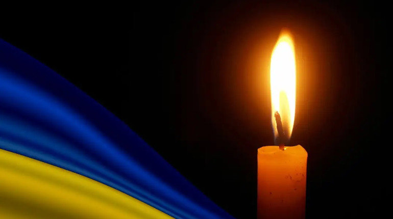 Світла пам’ять Герою: громада Старокостянтинова готується до прощання із полеглим воїном