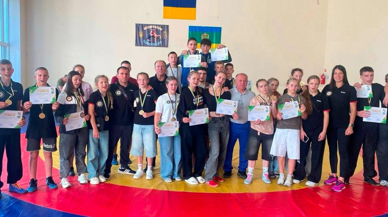 Звягельські борці завоювали 12 медалей та путівки на Чемпіонат України