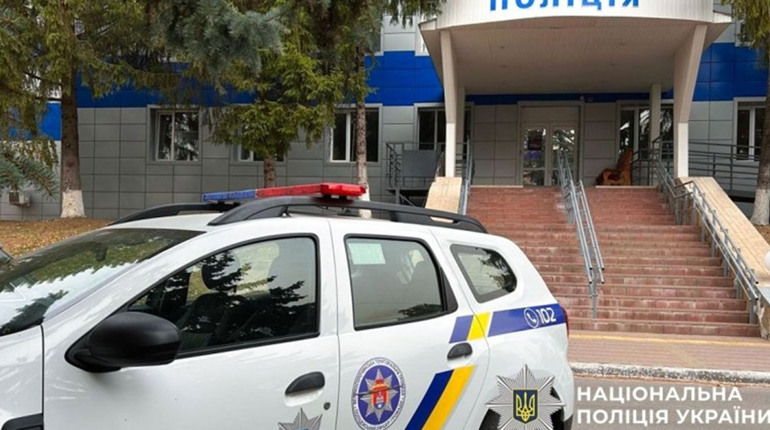У Гадяцькій громаді біля магазину виявили тіло чоловіка