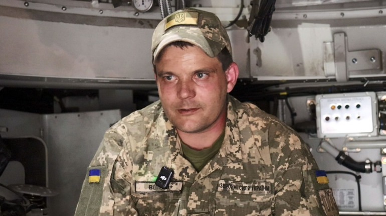 Реп, кава і три-п’ять хвилин до бою: історія бійця Wellni із сорокової бригади