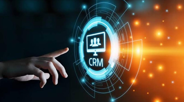 CRM, що дбає про клієнтів: як обрати найкраще рішення для бізнесу
