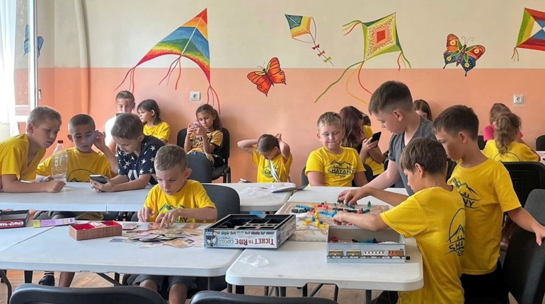 Нікопольські діти повернулися з оздоровчих таборів з новими враженнями та силами