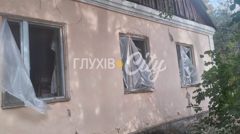 Обстріляли сільраду, знищили будинки: росіяни атакували села Есманьської громади