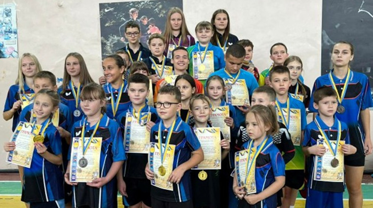 Глухівські тенісисти вибороли призові місця на обласних змаганнях у Кролевці