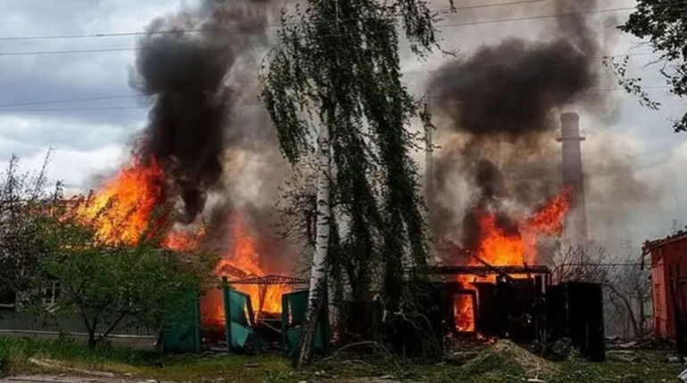 Горить будинок культури, знищено чотири оселі та адмінбудівлю в Есманьській громади