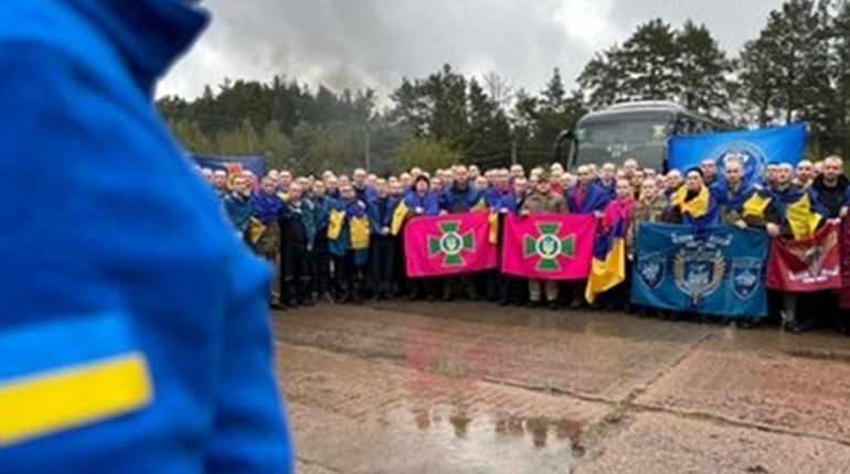 Звільнені з полону військові отримуватимуть 50 тисяч гривень на місяць під час лікування