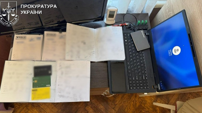 Керівництво військової адміністрації на Херсонщині заробляло на підлеглих — підозра у корупції