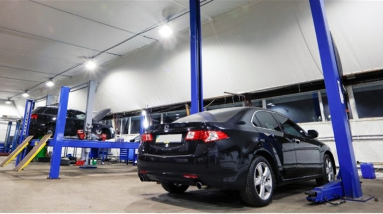 Стук у підвісці в машині: що може бути причиною