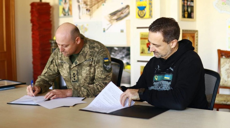 Відтепер Укрпошта безкоштовно доставлятиме речі загиблих військових родинам