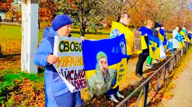 «Не залишайте нас у тиші»: сахновщинці підтримають родини полонених та зниклих безвісти