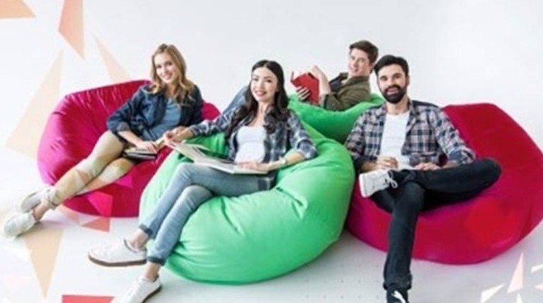 Крісло-мішок і постава: правда чи міф, що вони шкідливі для спини