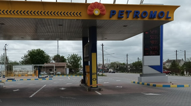 Перевірка АЗС "Petromol" в Одеському районі: виявили порушення, компанія вже все виправила