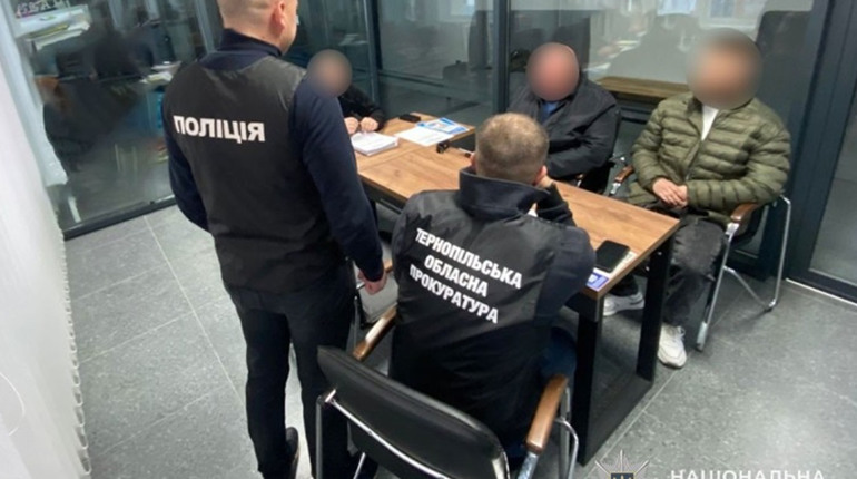 Вирубали понад 600 дерев: підприємцю і працівнику лісгоспу висунули підозру