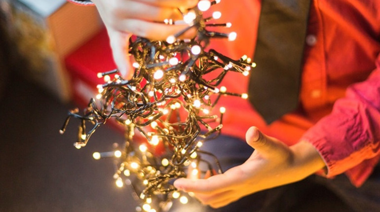 Щорічний конкурс «Різдвяні вогні» стартує у Первомайську: дітей запрошують приносити роботи