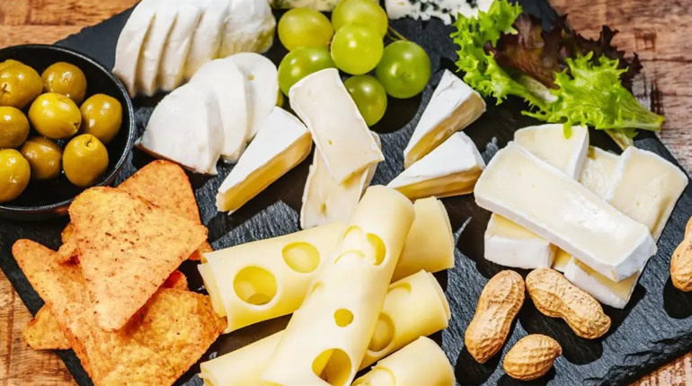 15 листопада: Міжнародні дні сиру і хліба, а також таблиці множення, інші свята, події, дати