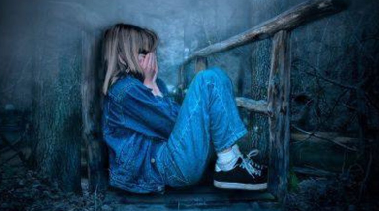 На Золотоніщині чоловік розбещував та зґвалтував малолітню