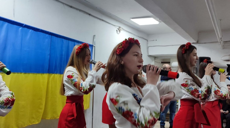 Як студенти Шостки відсвяткували своє свято у бомбосховищі