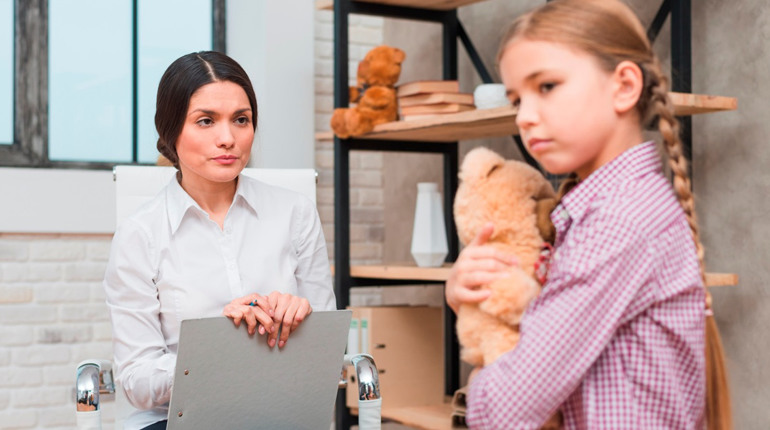 Юрист для дитини: коли це потрібно та як отримати допомогу безоплатно