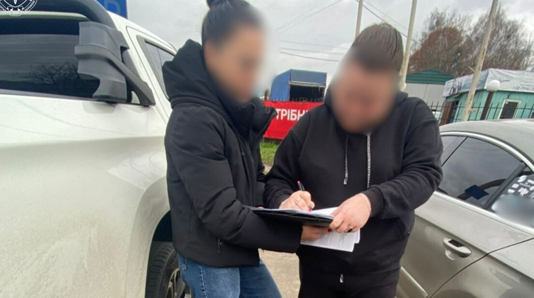 Незаконно вилучила з комунальної власності 300 га землі – прокурори повідомили про підозру