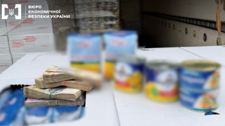 На Київщині викрили підпільне виробництво фальсифікованих продуктів відомих брендів