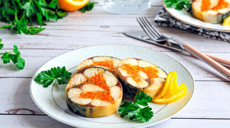 Рецепти рулету зі скумбрії: царський та в духовці