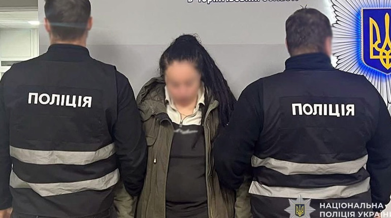 Ніжинські поліцейські затримали підозрювану у збуті наркотиків