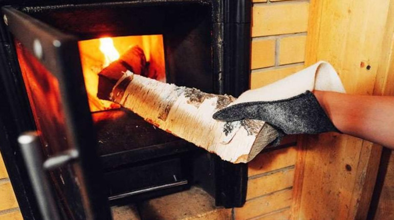 На Глухівщині торік сталося 13 пожеж через пічне опалення: двоє людей загинули